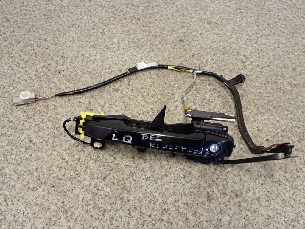 фото №1, Toyota iq 08-12 ручка наружная левая