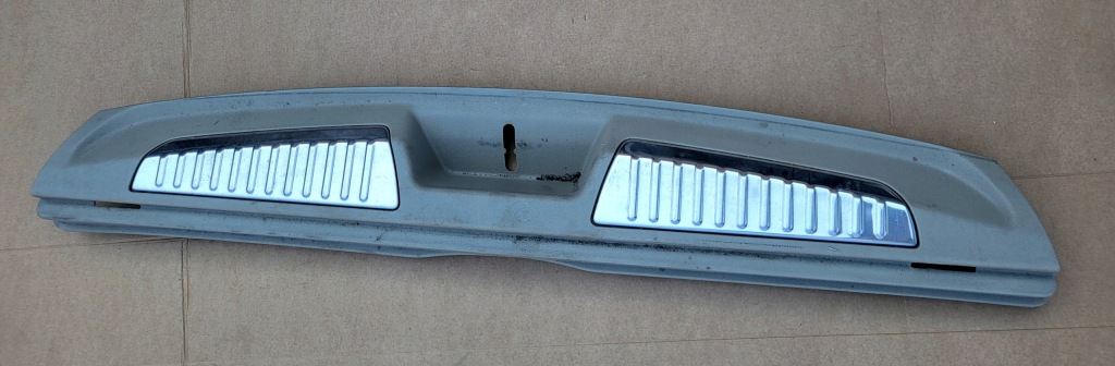 фото №1, Защита заднего поперечина порог багажника renault laguna iii kombi оригинальный номер 849200006r