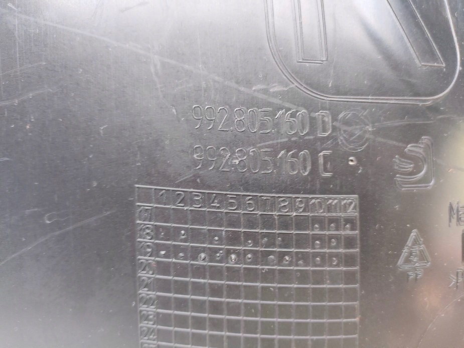 фото №9, Правое подкрылок перед 992805160c porsche 911 992