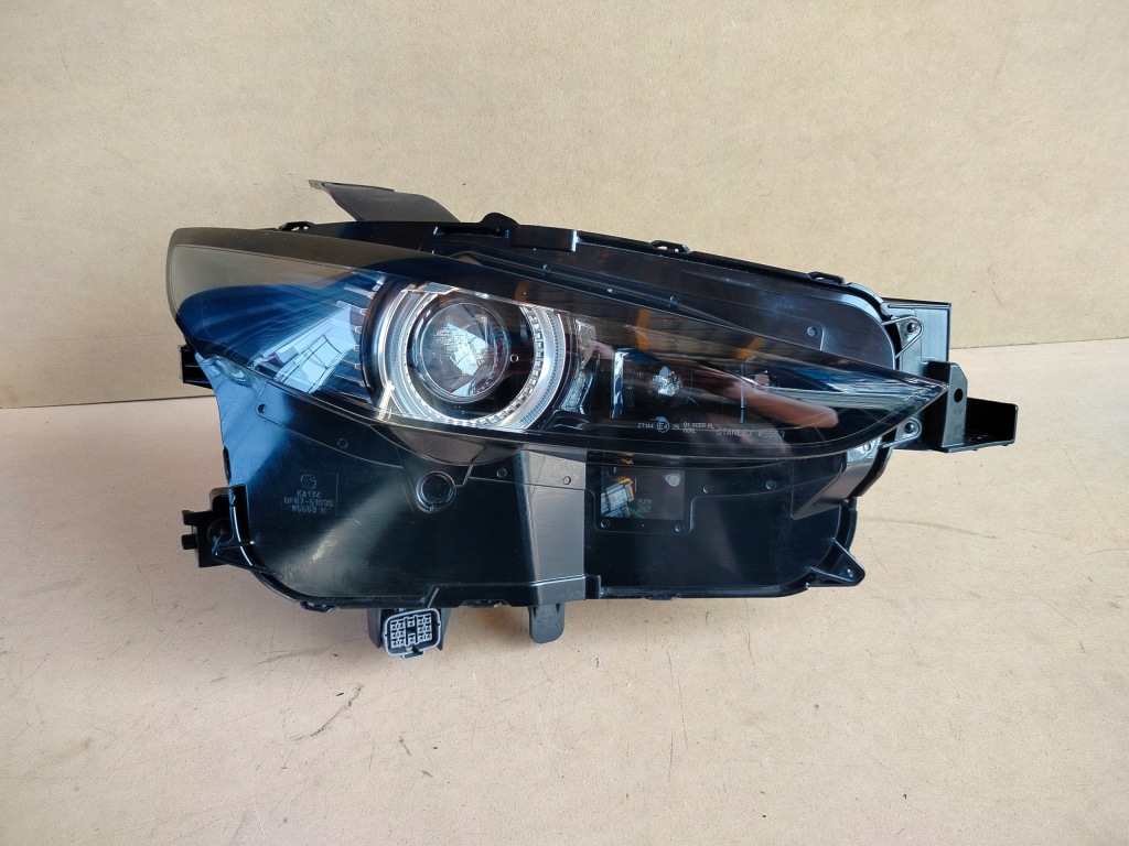 Купить Mazda cx30 full led 14 контактов фара правый
