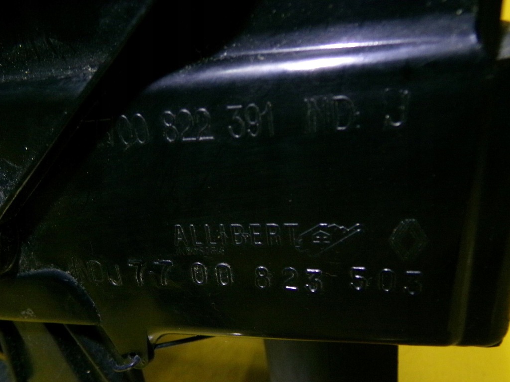 фото №9, Рамка радио защита renault laguna i 7700822391 nr93