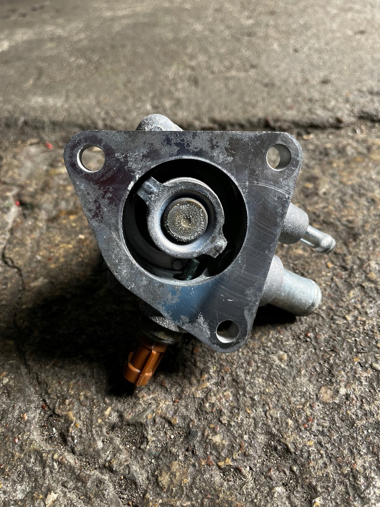 фото №5, 38 vitara iii 1.6 корпус термостата термостат