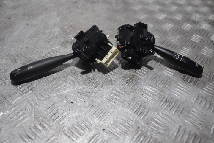 фото №1, Перемикач комбінований світла corolla ix e12