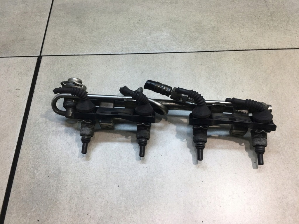 фото №6, Молдинг упорскування audi a6 c5 1.8 20v arh 058133551f