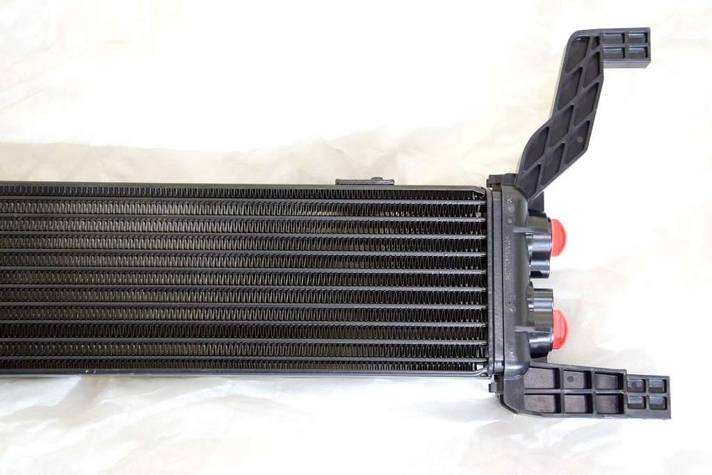 фото №11, Maserati ghibli levante радиатор масла