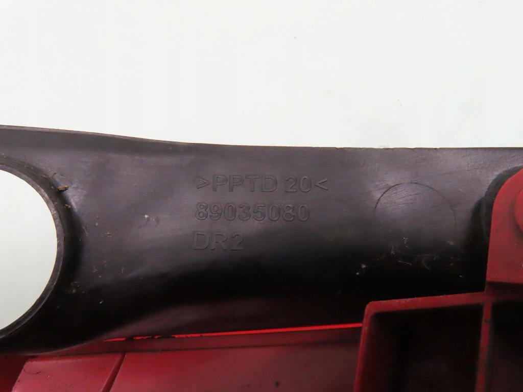 фото №2, Лампа права задня renault clio iii 89035080