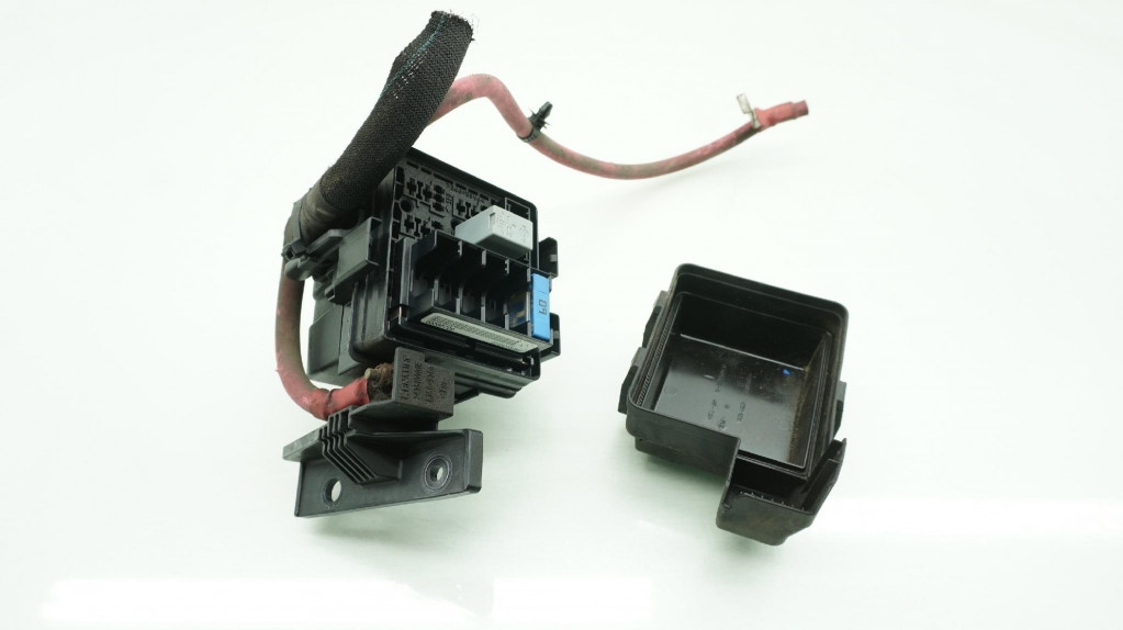 фото №1, Renault scenic iii коробка запобіжників 63595709