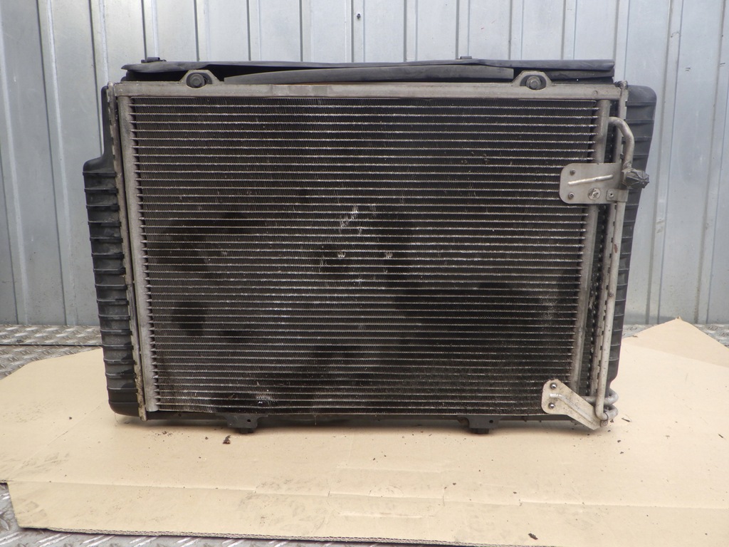 фото №1, Радіатор вентилятор 2,0 2,3 clk w208