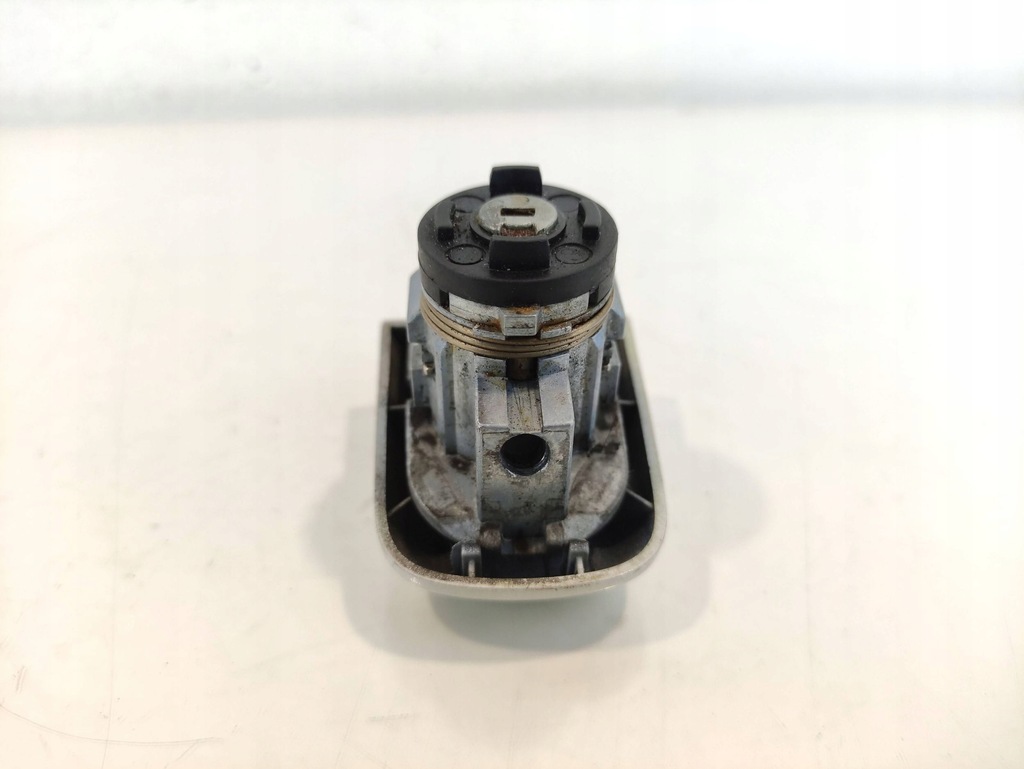 фото №9, Volvo xc60 09-13 замок двері правий перед 30784964