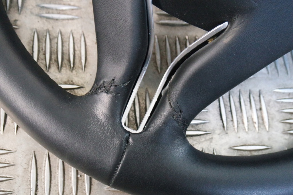 фото №6, Воздуховод кожа maserati levante r162