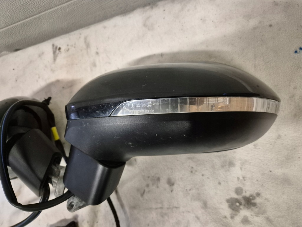 фото №5, Праве дзеркало зовнішнє vw arteon 18 rok колір lc9x 13 pin