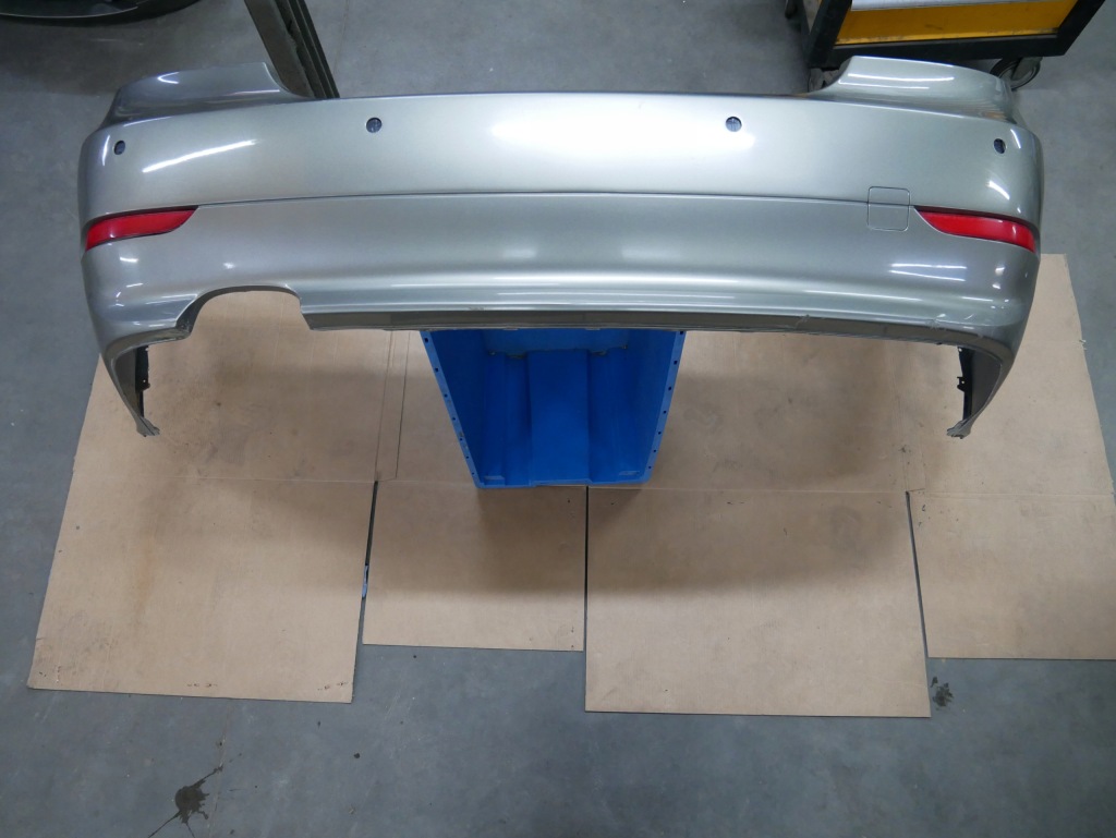 фото №1, Bmw e60 задний бампер задняя pdc