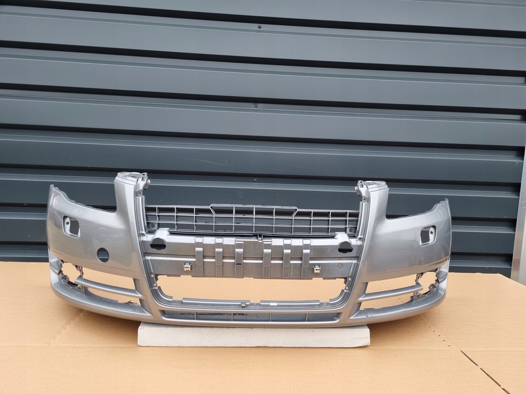 фото №1, Audi a4 b7 2004- бампер перед оригінал a442