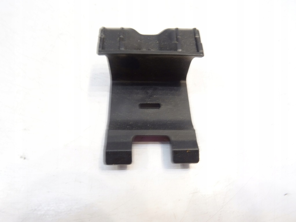 фото №1, Заглушка блокировка защита крышки toyota yaris ii 2006-2011