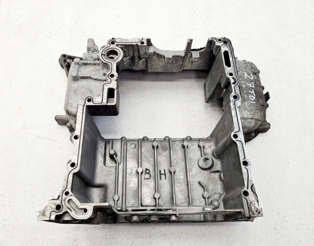Купить Audi a5 2.7 tdi поддон масляная двигателя 059103603bh