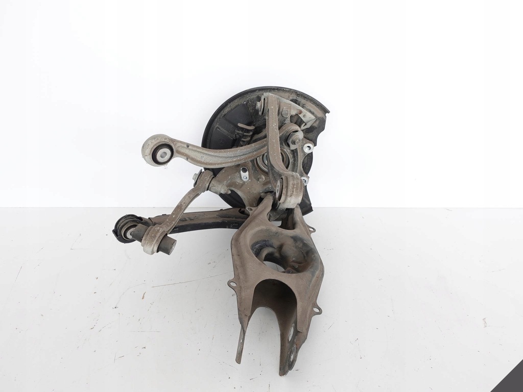 фото №1, Mercedes cls c218 x218 поворотный кулак+ рычаги задняя 100km