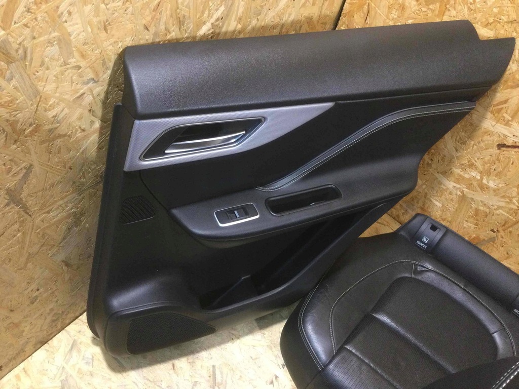 фото №10, Комплект салона обшивки заднее сиденье сиденья jaguar f-pace t4a12704qkw