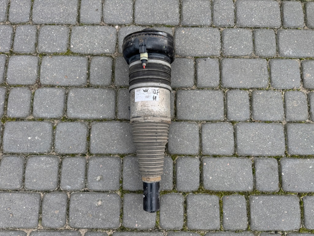 фото №1, Амортизатор пневматический audi q7 q8 sq7 перед 4m0616039ac