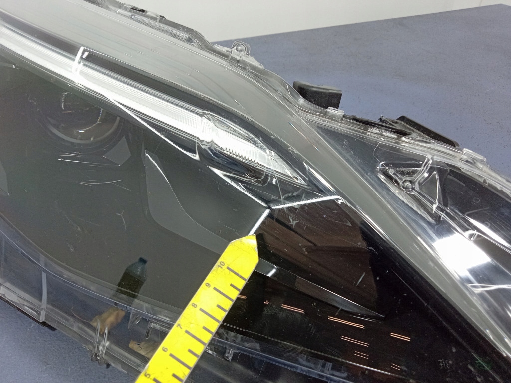 фото №11, Toyota yaris cross 21- фара правый лампа eu 0d-310