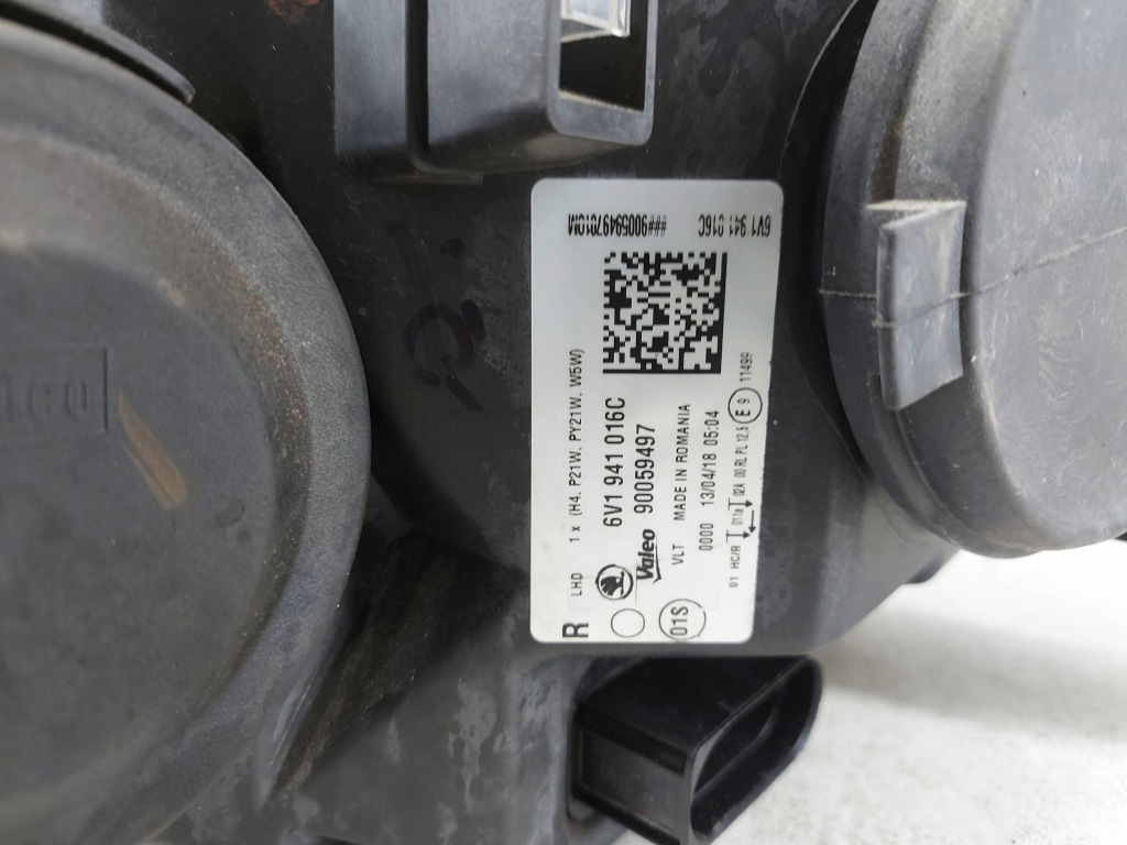 фото №8, Skoda fabia 3 iii 6v1 14-17 правая лампа передняя перед фара