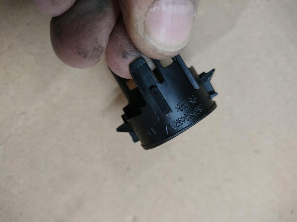 фото №6, Kadjar корзина кронштейн датчика правый перед