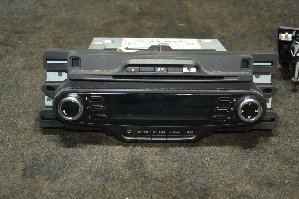 фото №1, Alfa romeo giulietta радіо 1560968770