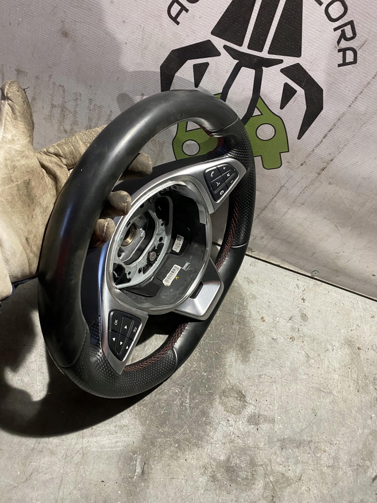 фото №8, Mercedes w176 amg повітропровід шкіра a0004603303