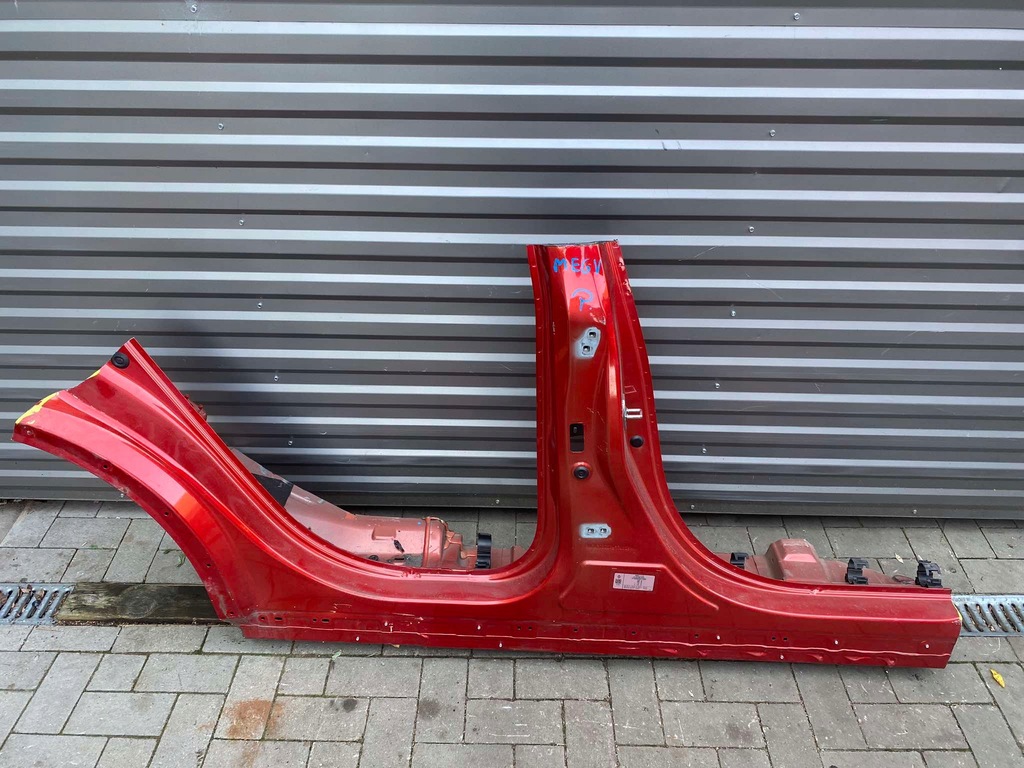 фото №1, Renault megane v e-tech порог правый блок двигателя