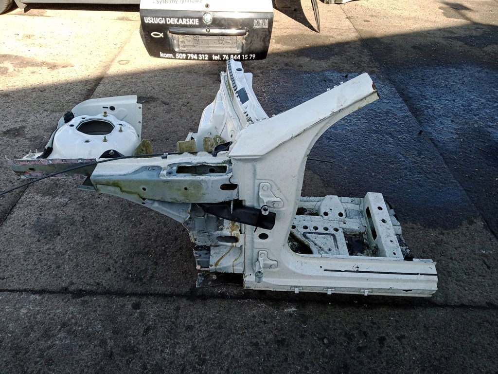 фото №1, Mercedes cls 2 ii c218 x218 10-18 чверть ліва перед - підкрилок поріг лівий