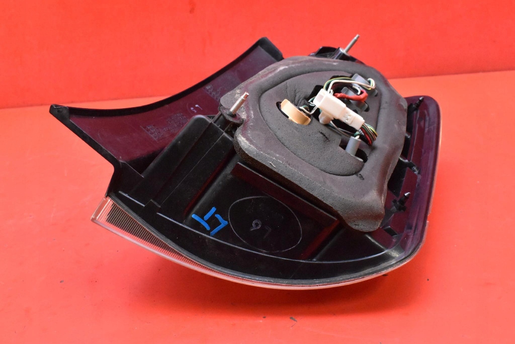 фото №6, Лампа левая задняя задняя 47-14l toyota prius 2 ii xw20 03-11