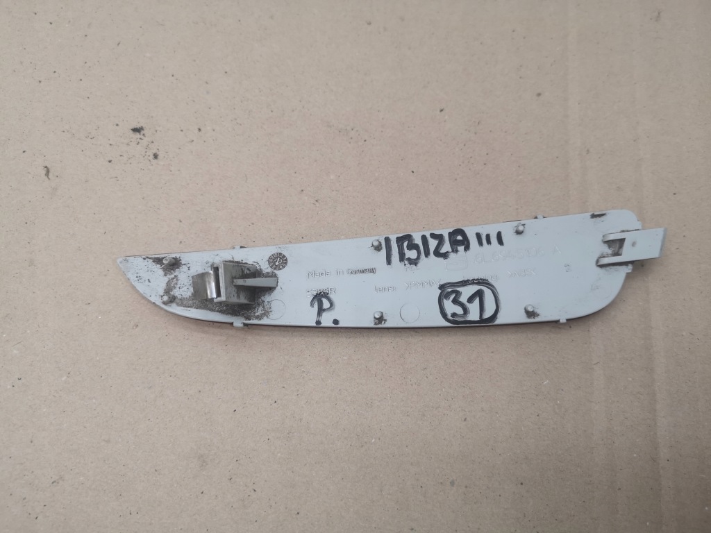 фото №6, Лампа відбивач правий бампер задня seat ibiza iii 3d