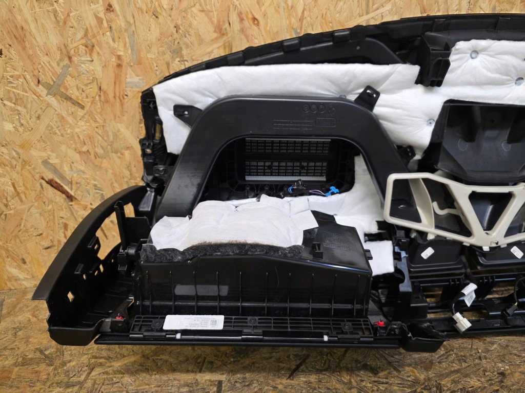 Bmw x5 x6 g05 g06 x7 g07 lci рестайлінг  панель  панель приладів подушка безпеки ремені m подушка hud Ціна