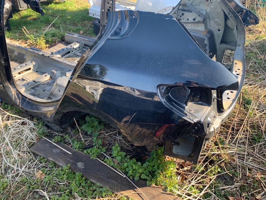 фото №1, Чверть лівий правий задня крила bmw 1 f40