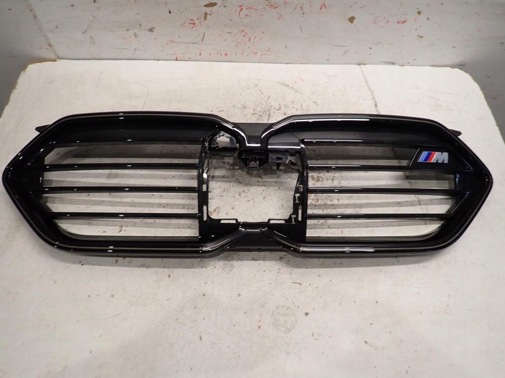 Купить Решётка радиатора bmw x2 u10 led m-pakiet 2022- 8479a0020