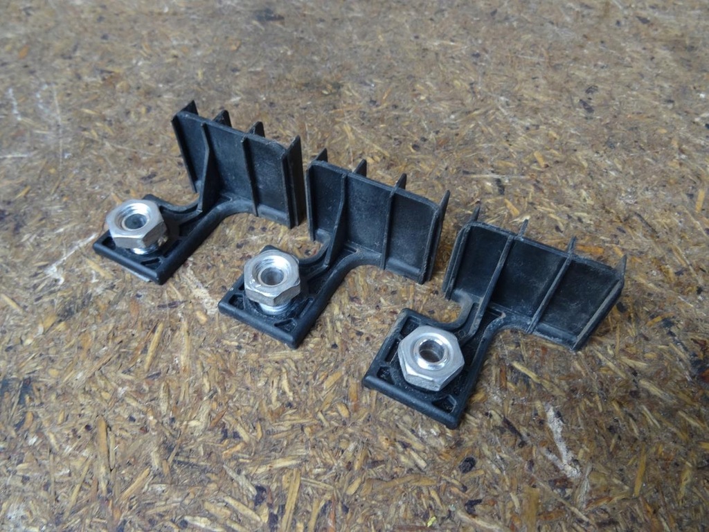 фото №7, Audi tt 8j 06-14 кронштейн кронштейн крыла левый 8j0805637