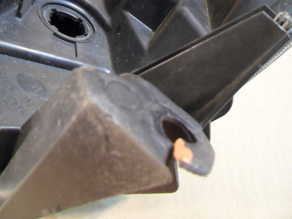 фото №16, Renault twingo ii 2 2007-2011 лампа права передня перед фара hella