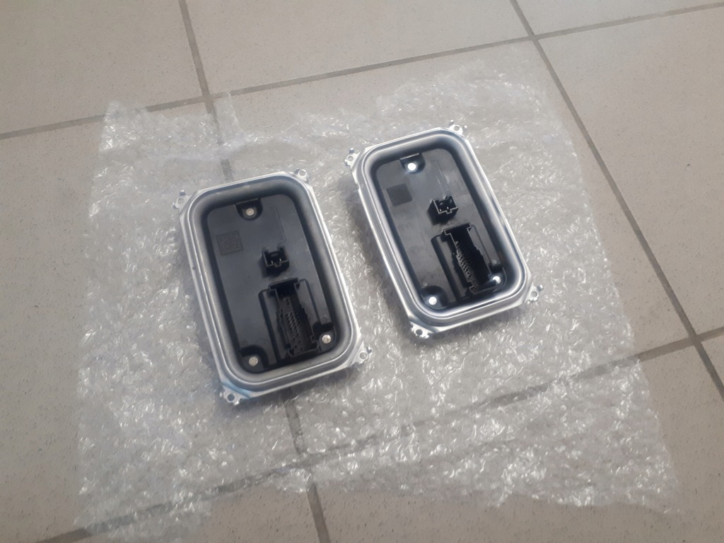 фото №1, Mercedes sprinter 907 910 преобразователь модуль led 2139002634