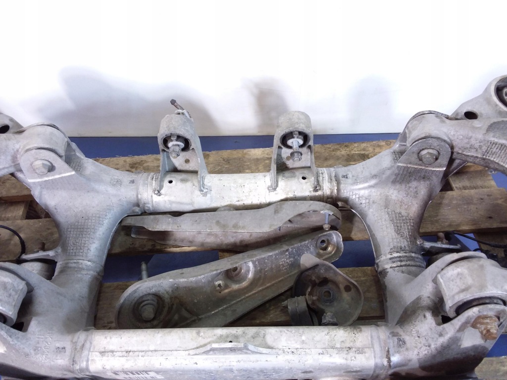 фото №4, Bmw 7 f01 задняя балка oś подвеска задняя