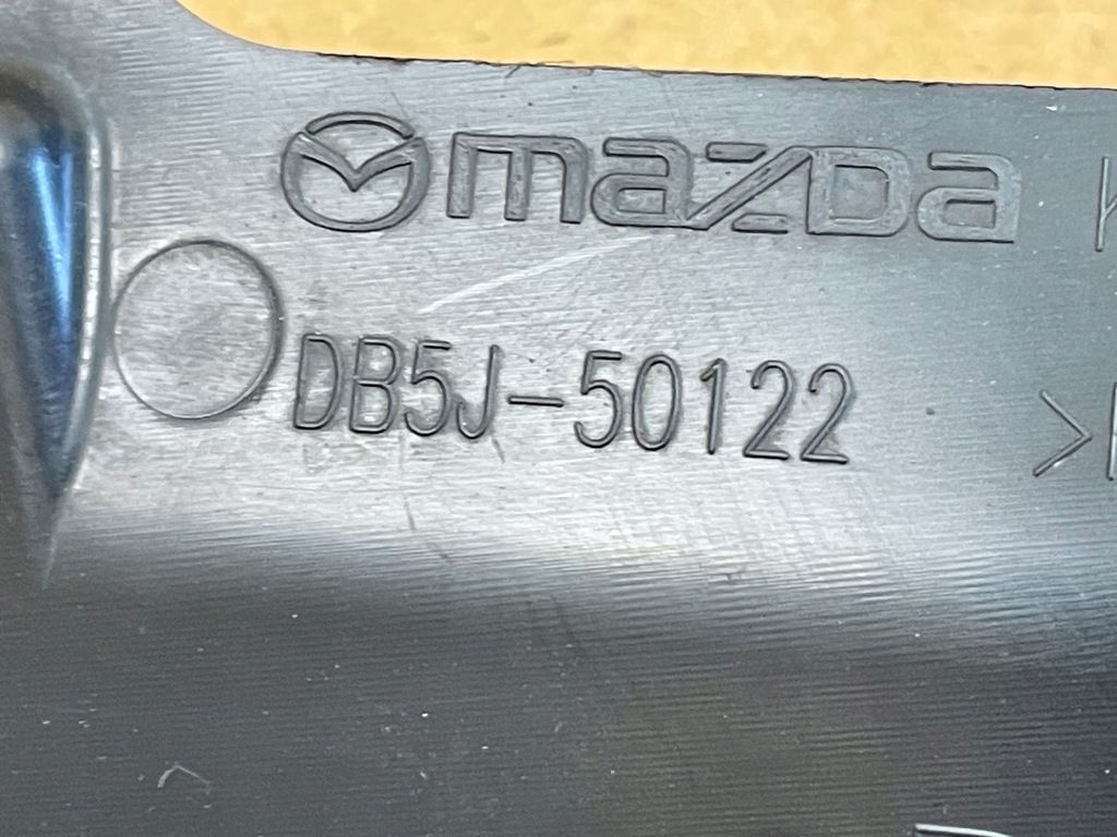 фото №7, Mazda 2 повітропровід повітря права