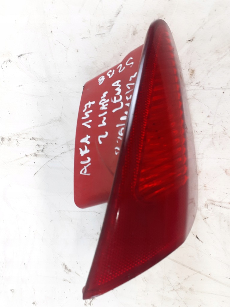 фото №1, Alfa romeo 147 лампа ліва задня кришка багажника