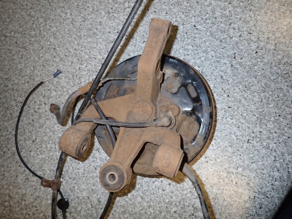 фото №11, Suzuki liana 01-07 поворотный кулак ступица задняя левая