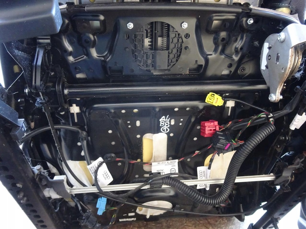 фото №13, Audi a4 b8 8k сиденья заднее сиденье задняя кожа бока спинка комплект s-line