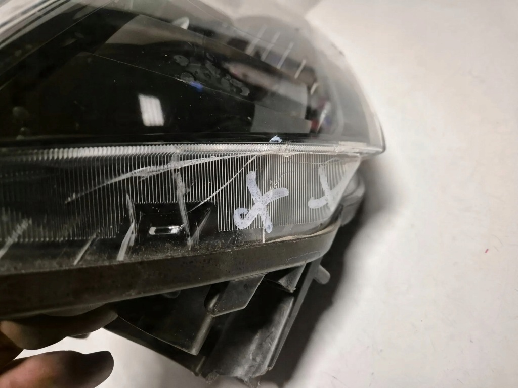 фото №9, Skoda fabia 3 iii 14- лампа правая перед led 6v1941016b повреждённая