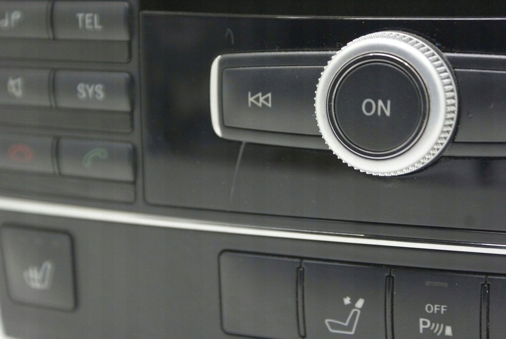 фото №2, Mercedes w212 a2129060001 радио navi