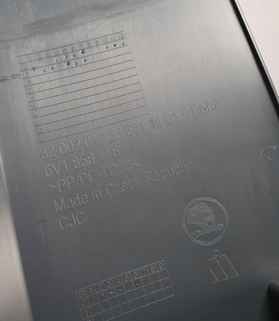 фото №7, Молдинг захист панелі консолі skoda fabia 3 iii