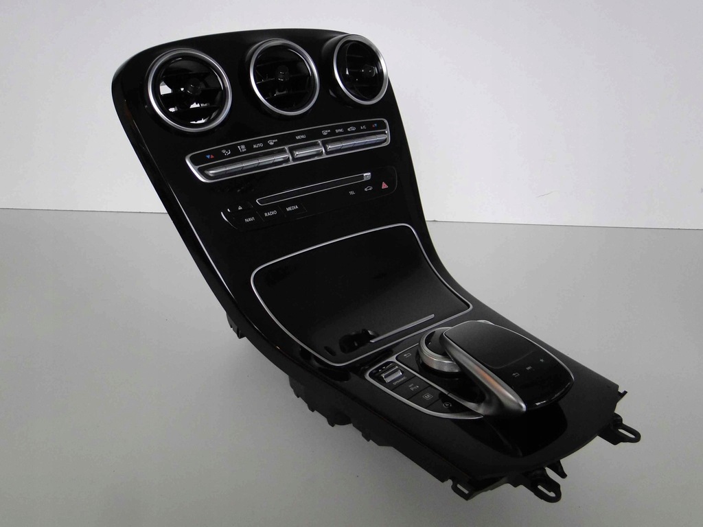 фото №8, Mercedes glc 253 панель приборная панель средний консоль