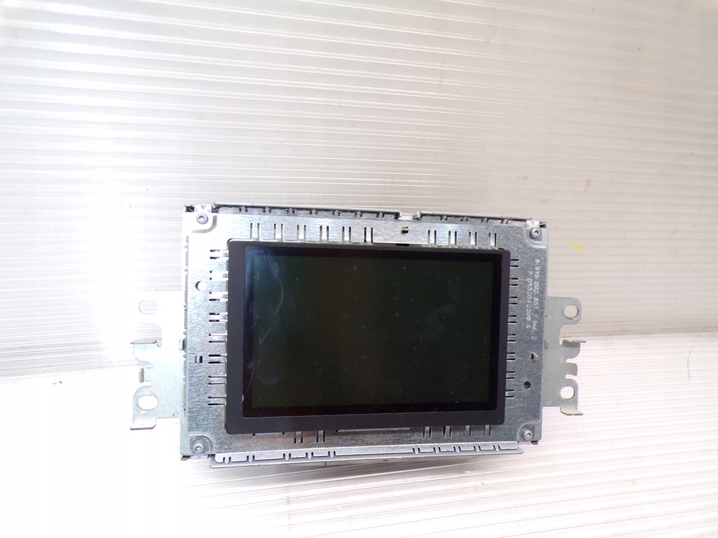 фото №1, Екран дисплей радіо навігації volvo v40 ii 31466015