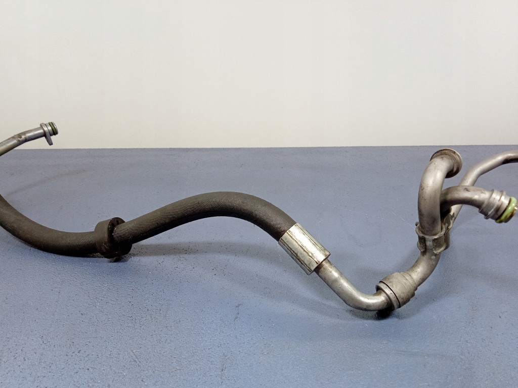 Mercedes cl w216 s klasa w221 63 amg 6.2 v8 шланг масляний a1561804320 в Україні