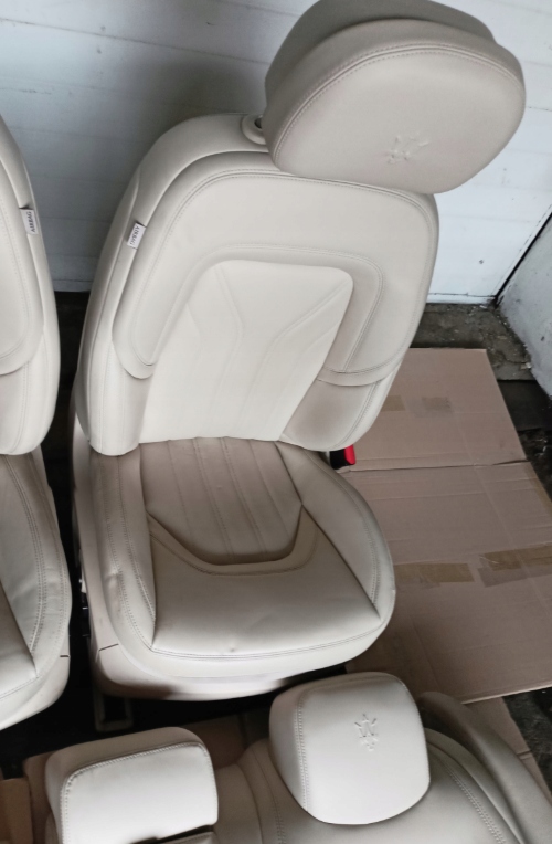 фото №6, Сидіння заднє сидіння maserati quattroporte vi