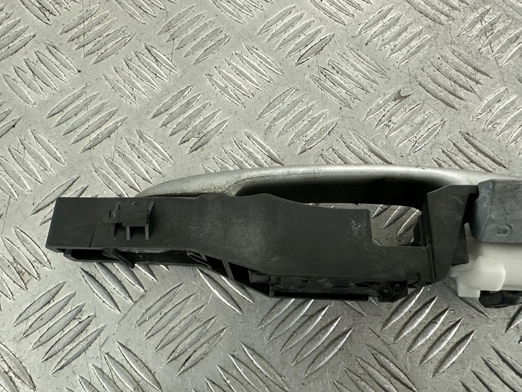 фото №11, Renault clio iii ручка двері лівий задня do фарбування!!